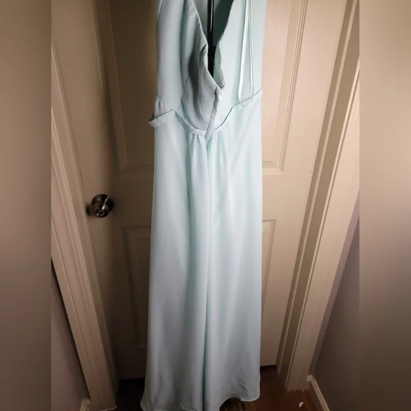 Elegant Halter Neck Light Blue Dress - Picture 3 of 9